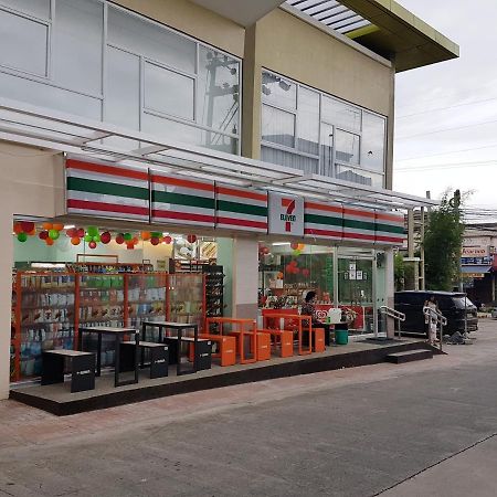 Keys 'N Places Holiday Rentals At Mesaverte Condo Cagayan de Oro Exterior photo